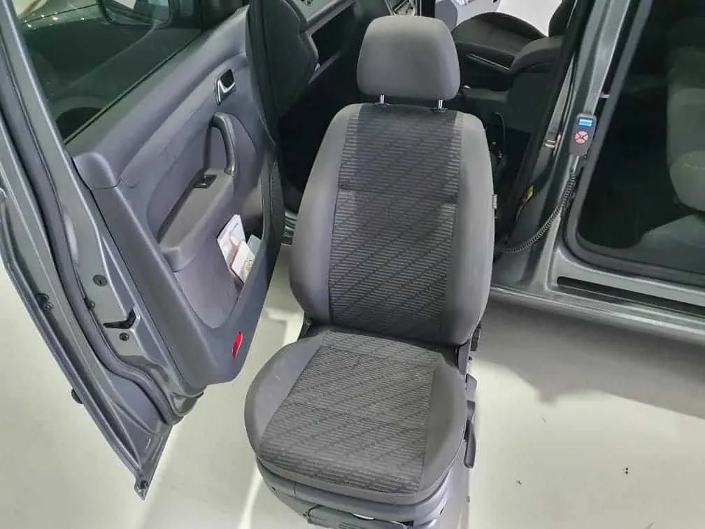 Volkswagen Caddy Mobility Modification