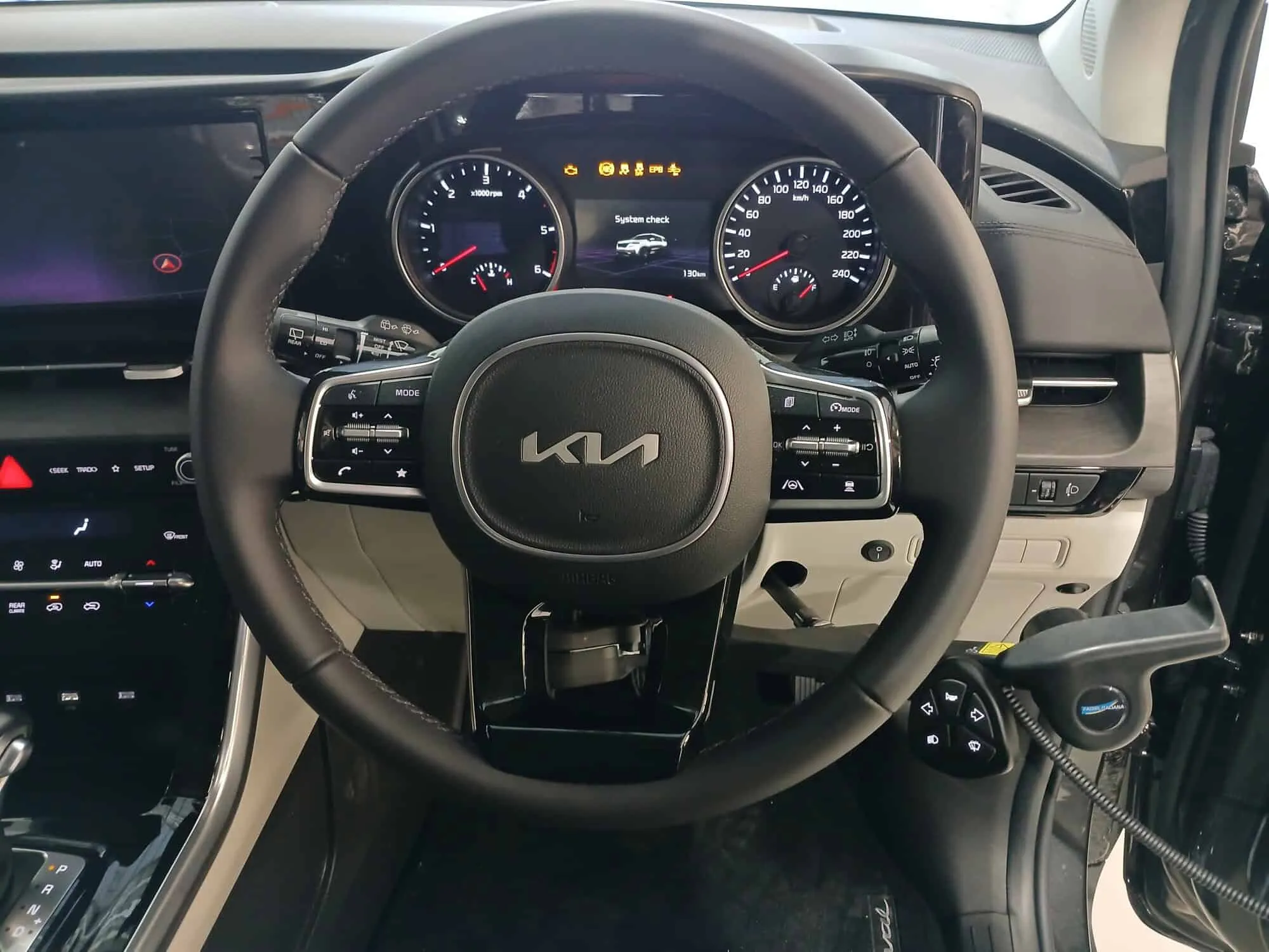 2023 Kia Carnival