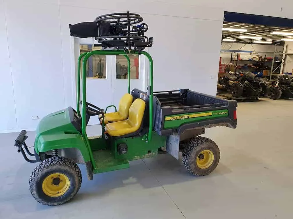 John Deere Gator