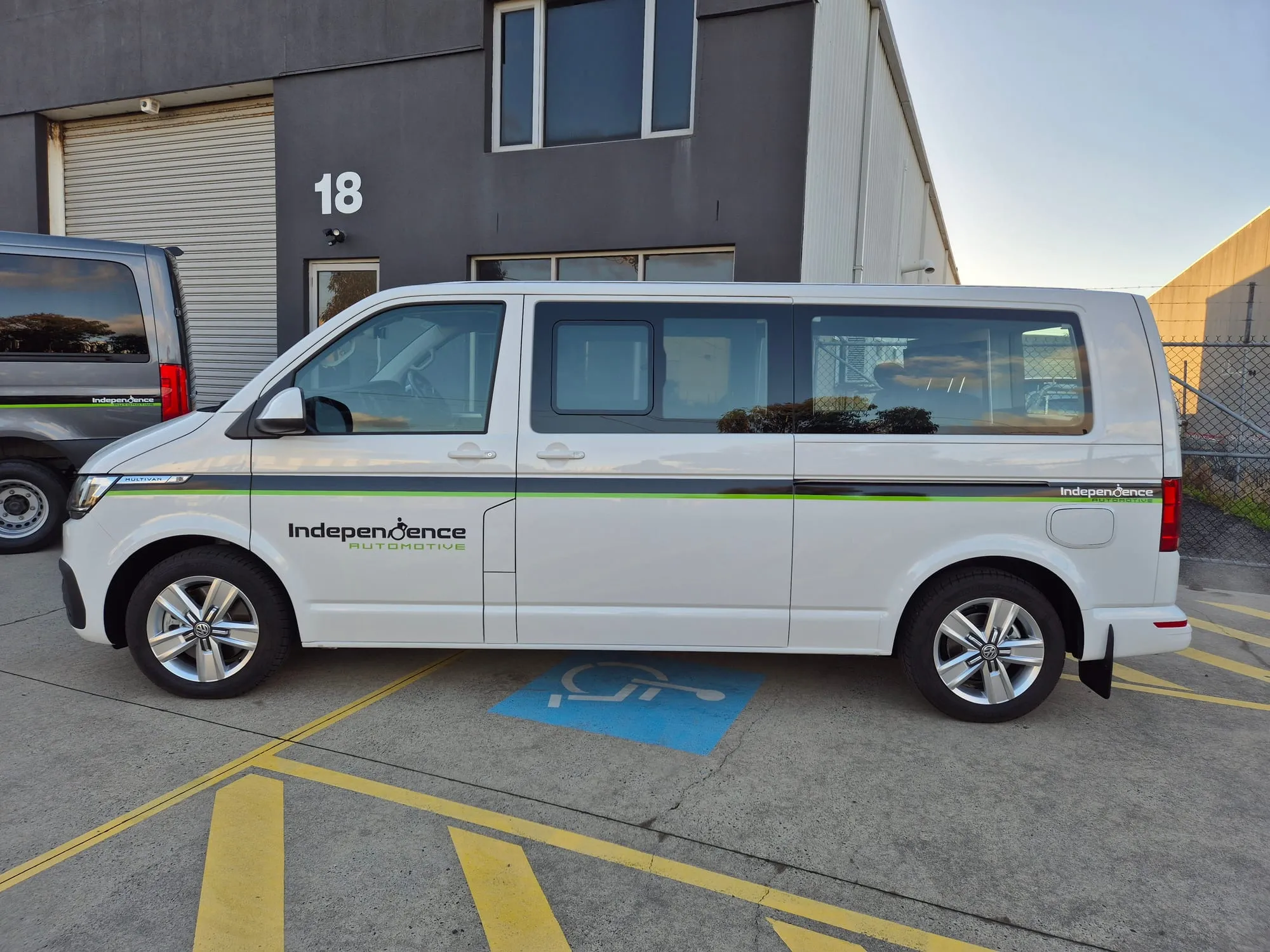 Volkswagen Multivan T6.1 — photo 4