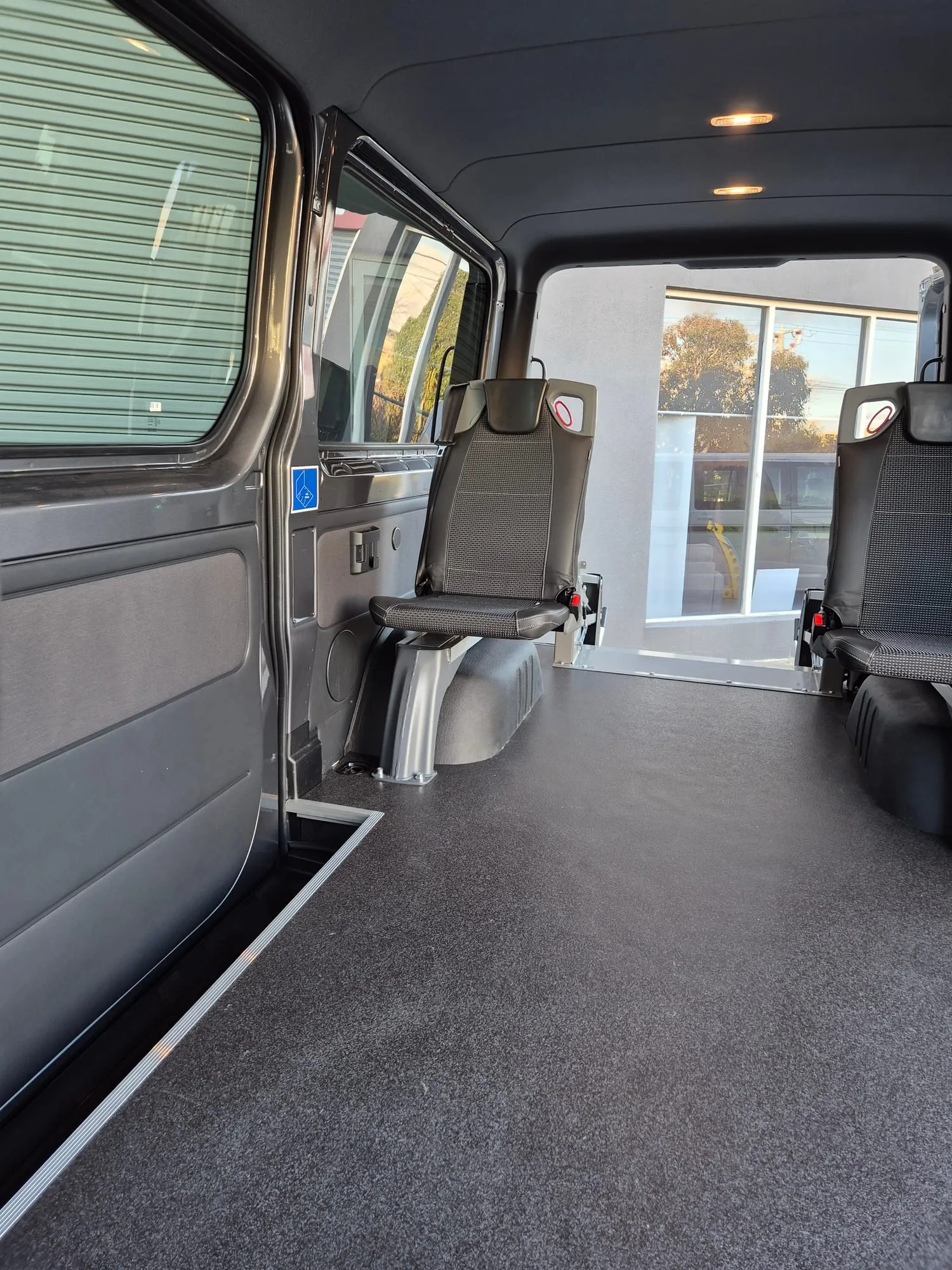 Mercedes Sprinter — photo 16
