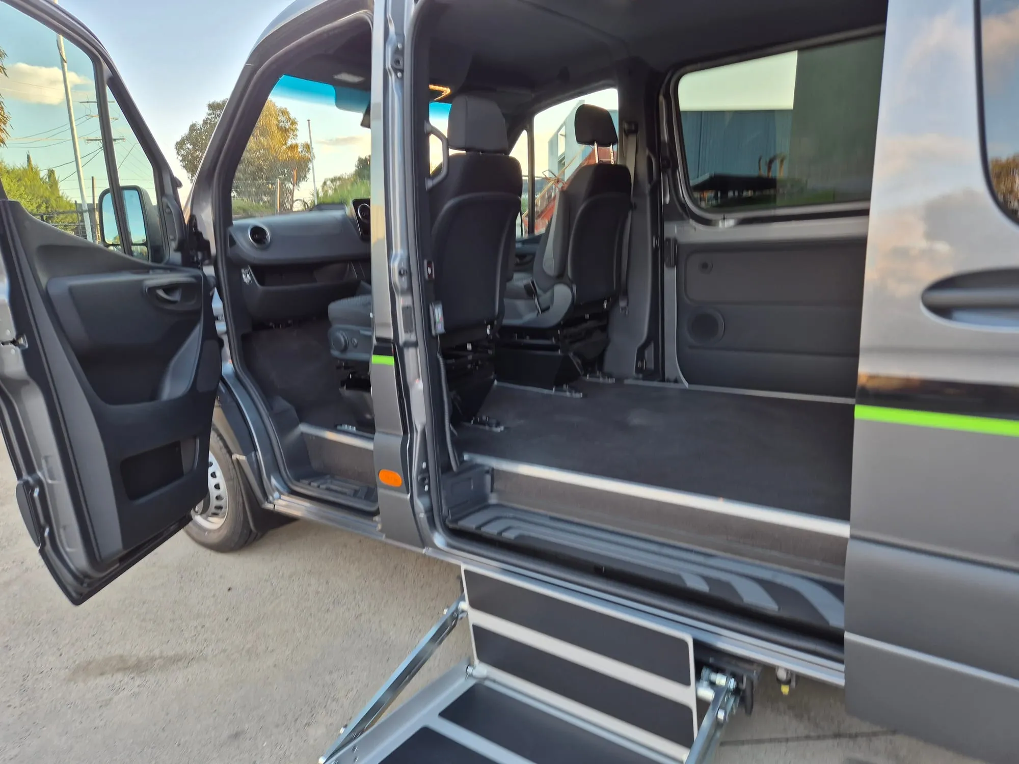 Mercedes Sprinter — photo 21