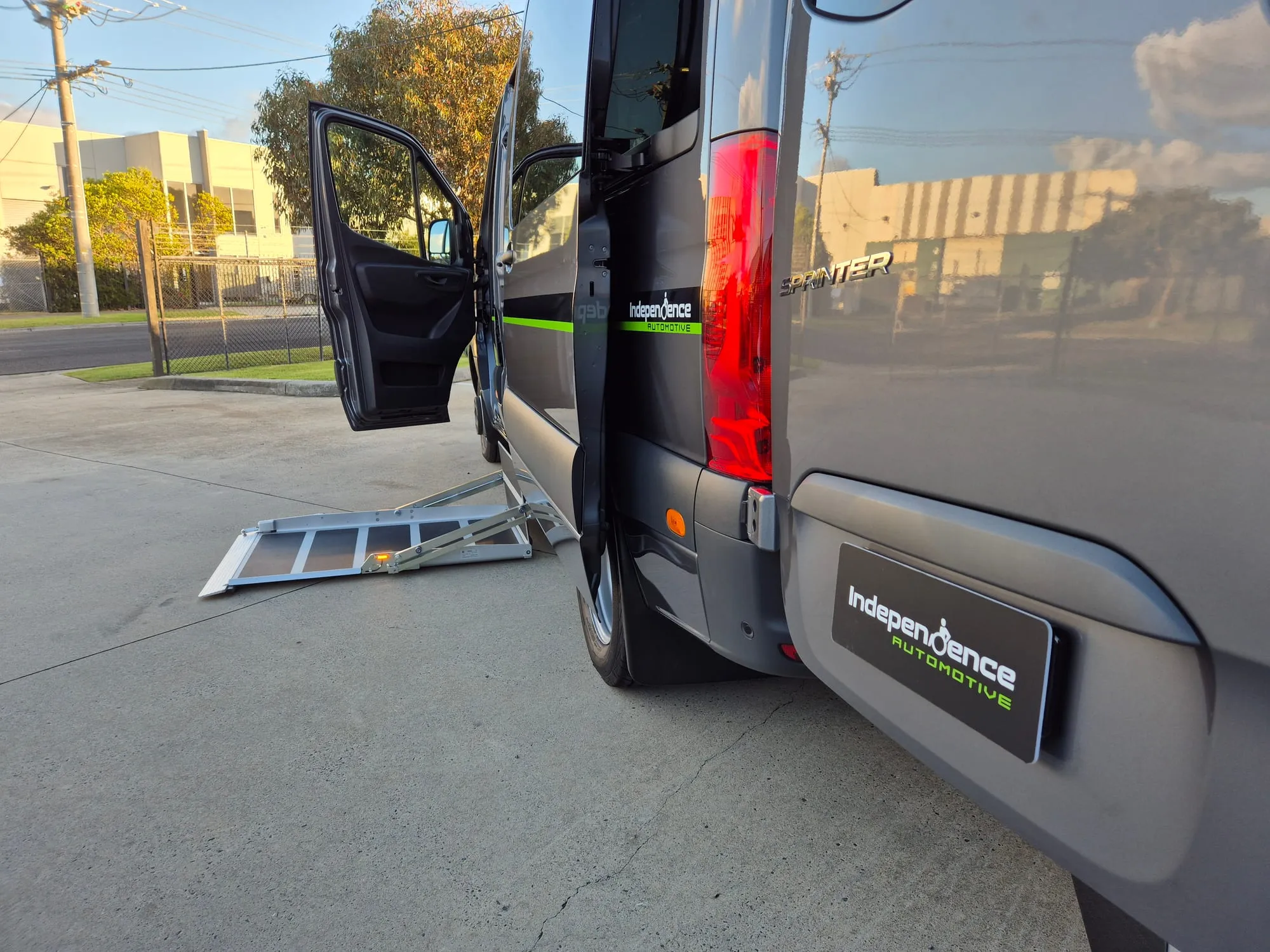 Mercedes Sprinter — photo 24