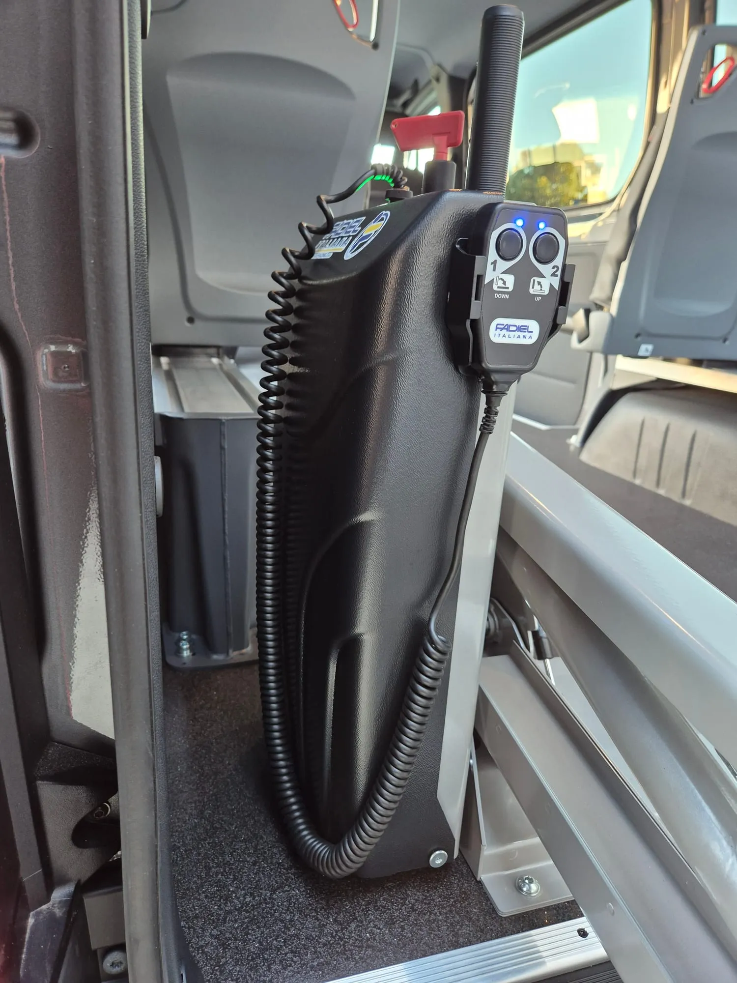 Mercedes Sprinter — photo 25