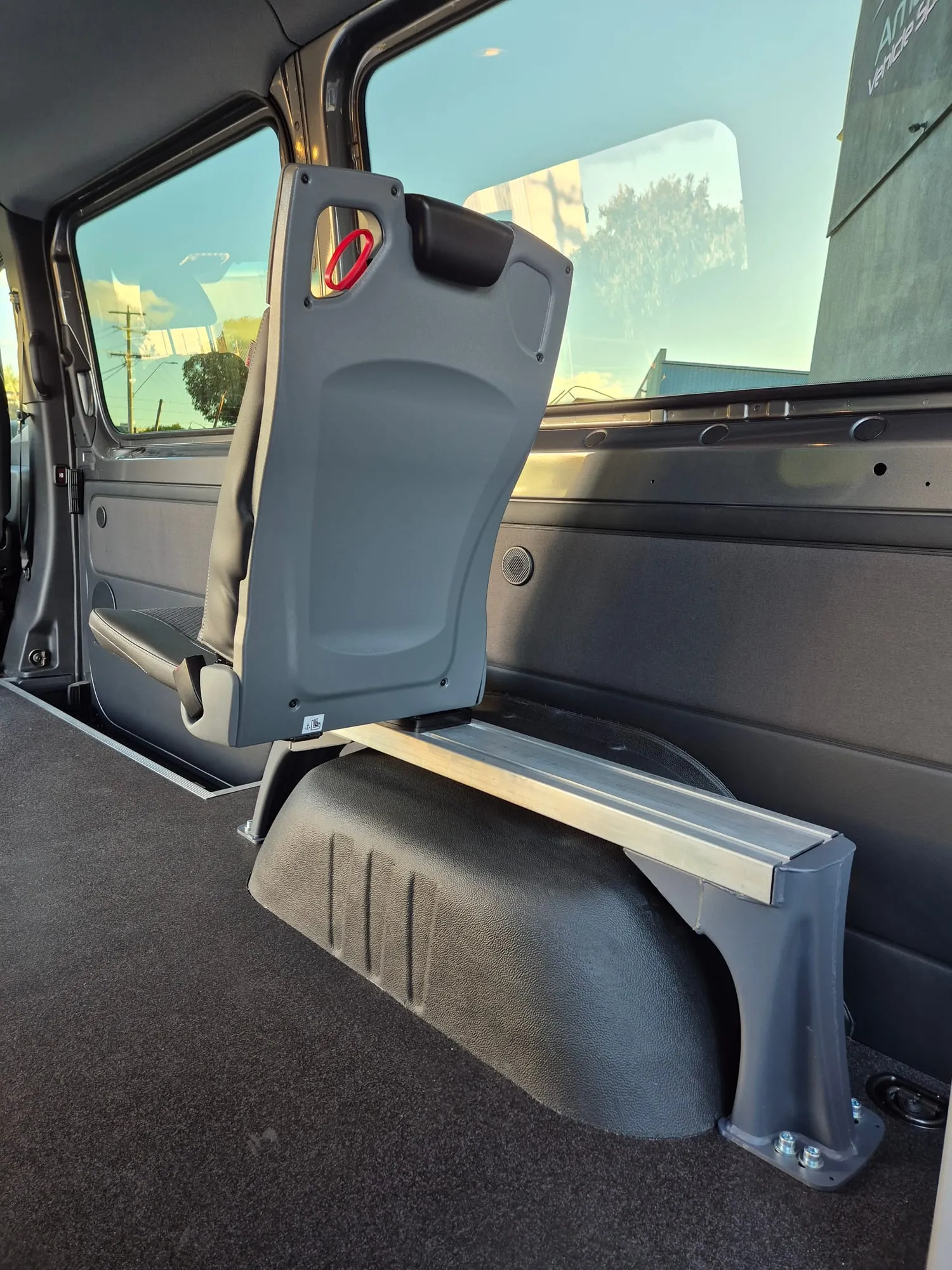 Mercedes Sprinter — photo 26