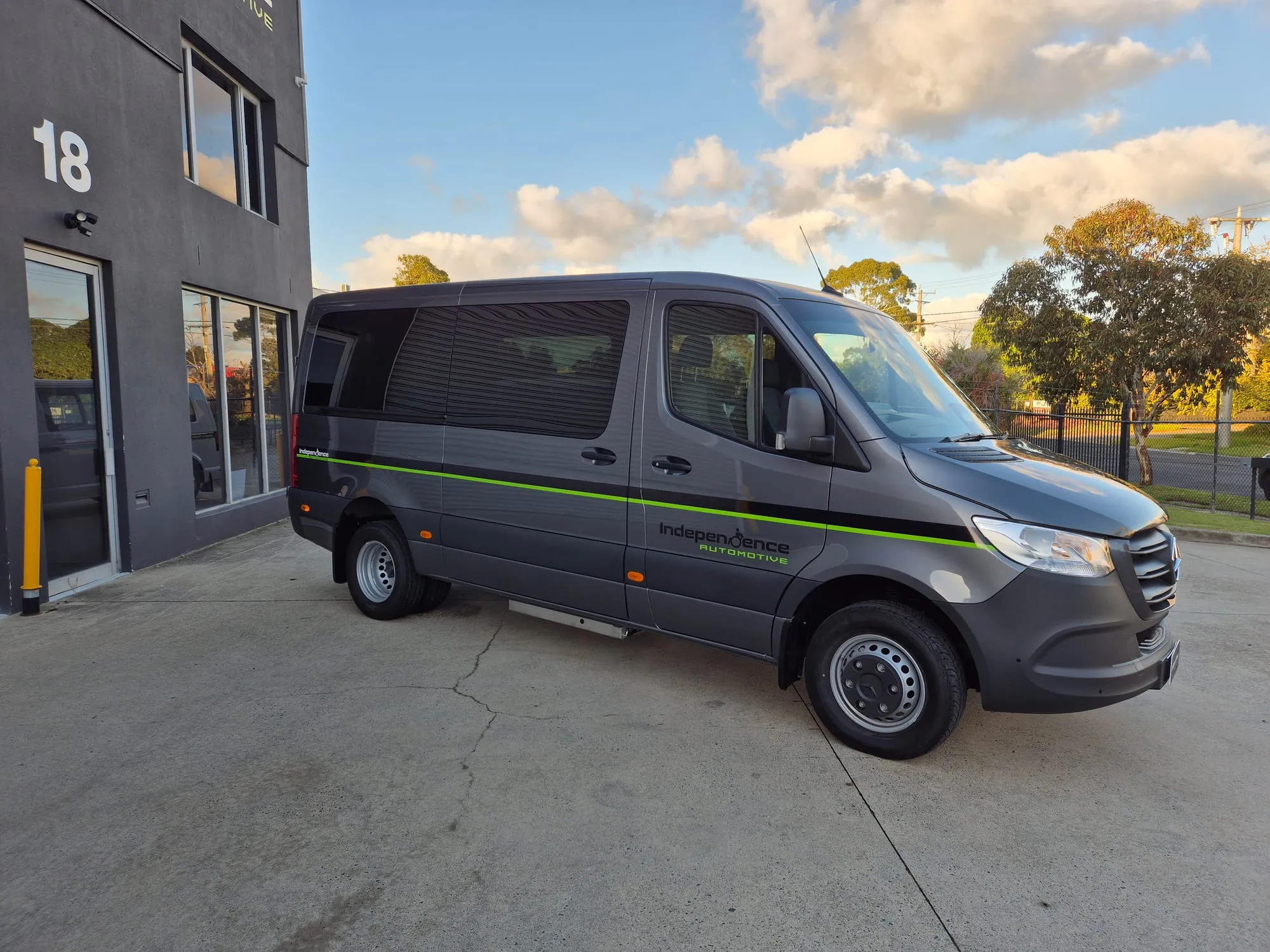 Mercedes Sprinter — photo 4