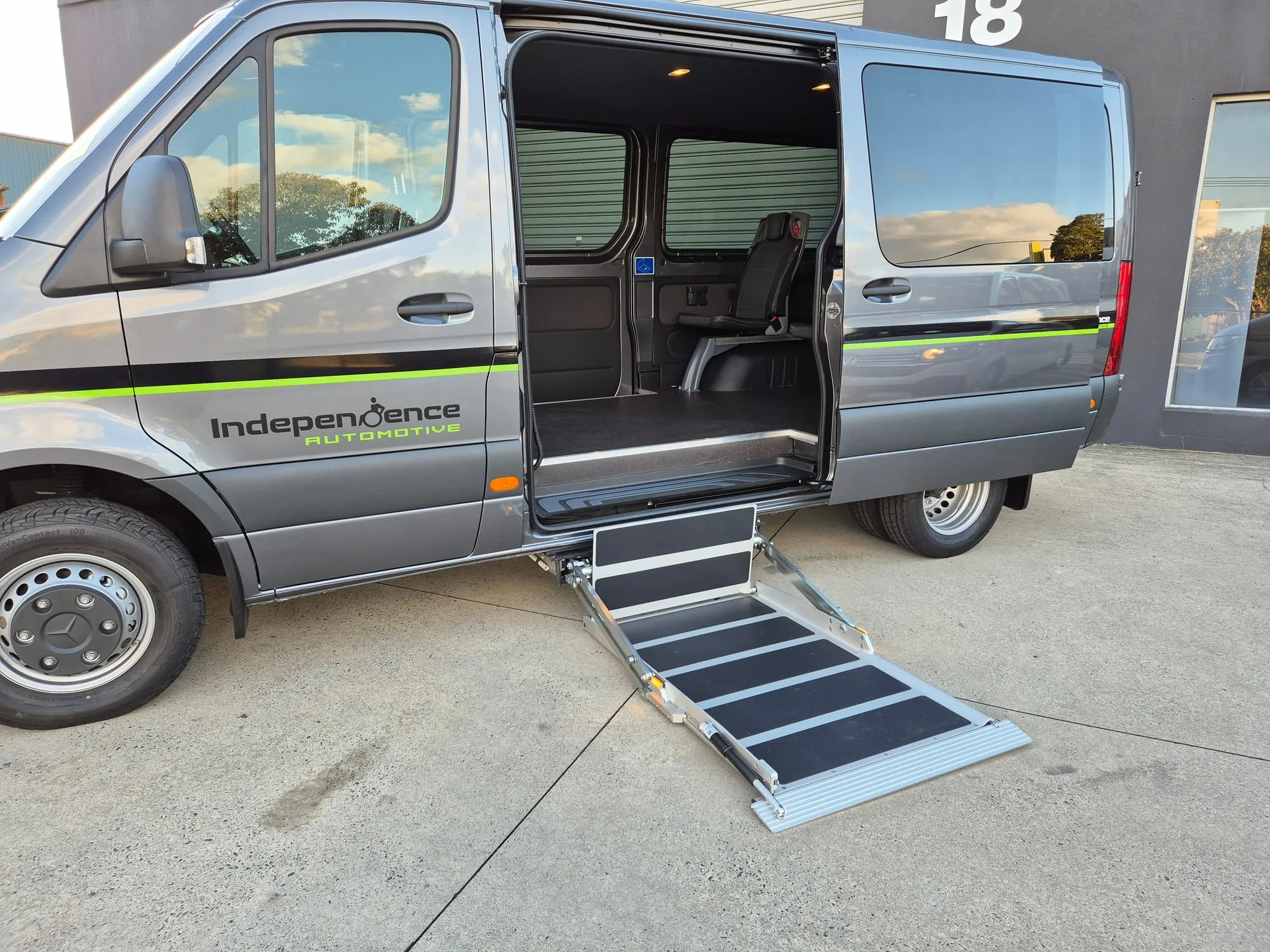 Mercedes Sprinter — photo 6