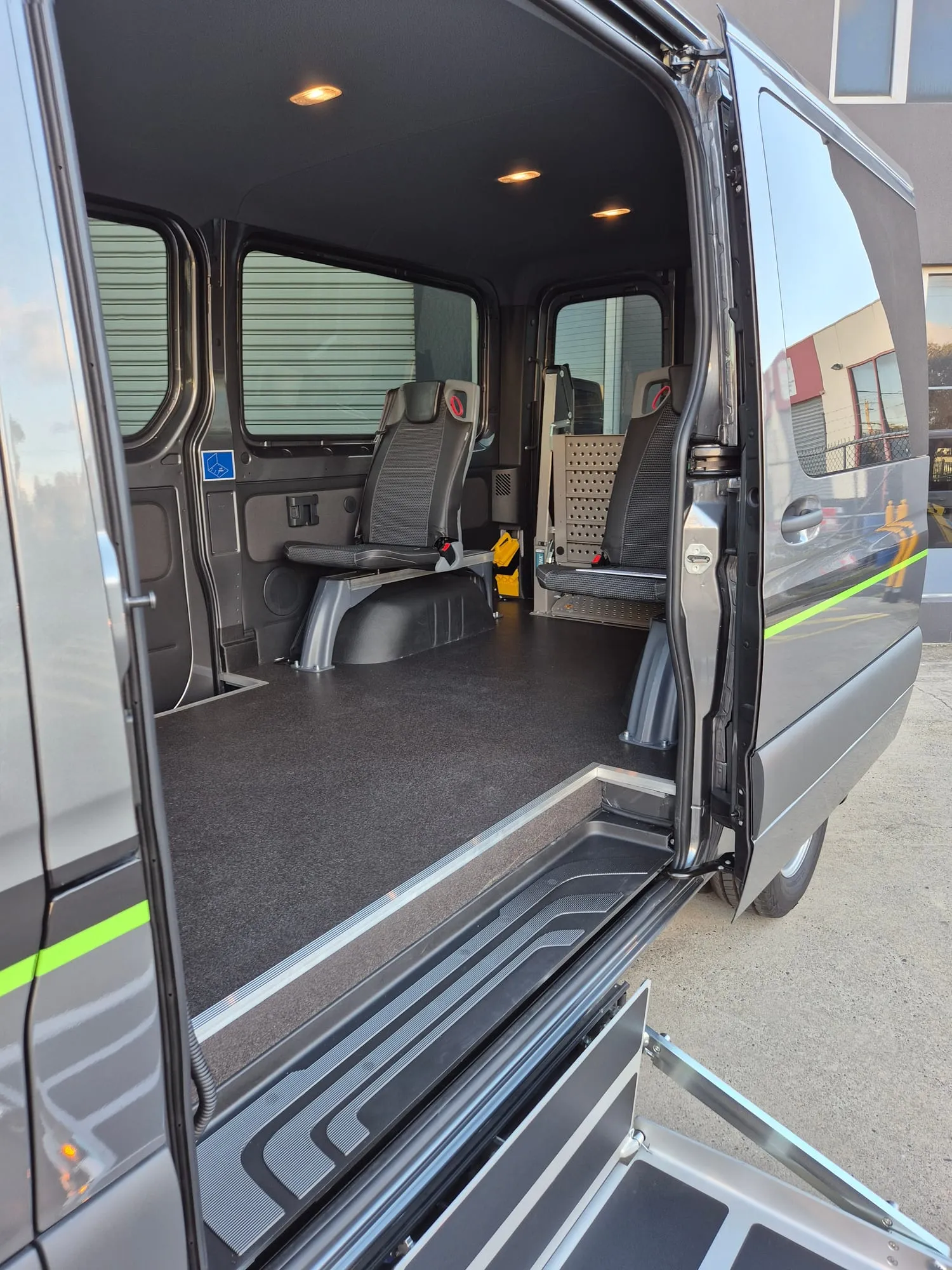 Mercedes Sprinter — photo 7