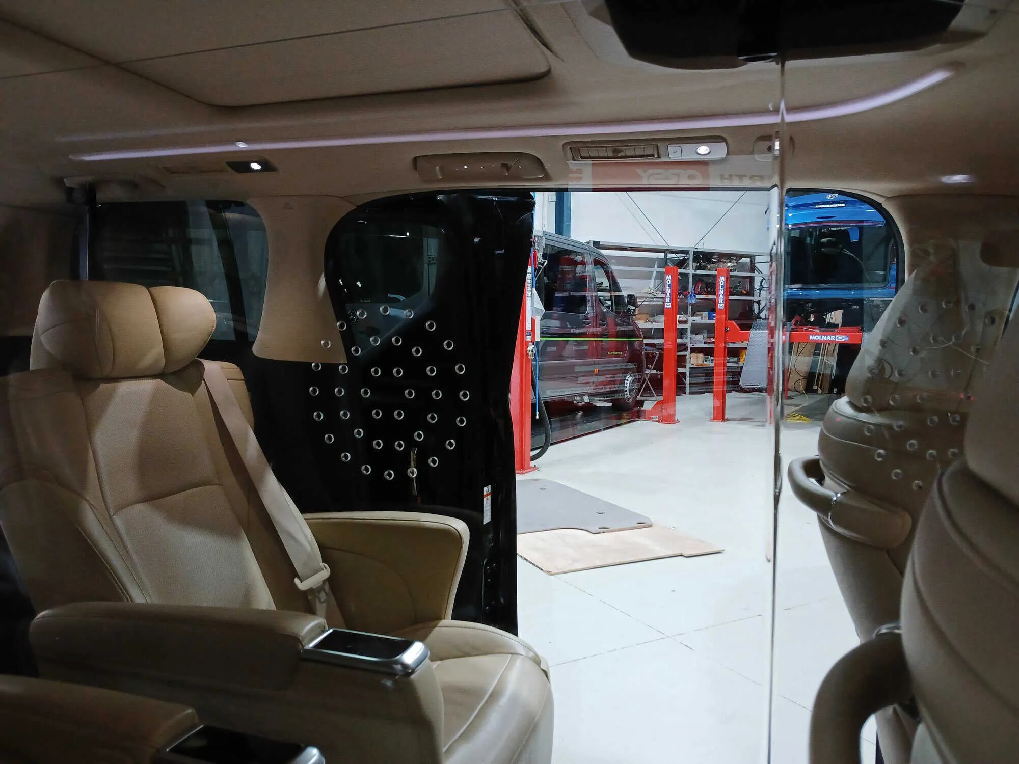 2017 Toyota Alphard