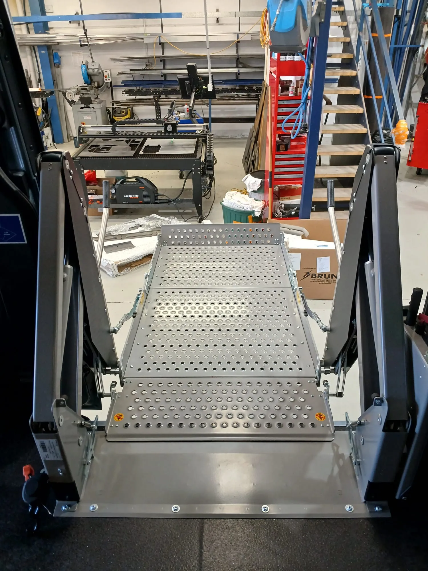 INTERNAL PLATFORM WHEELCHAIR LIFTS