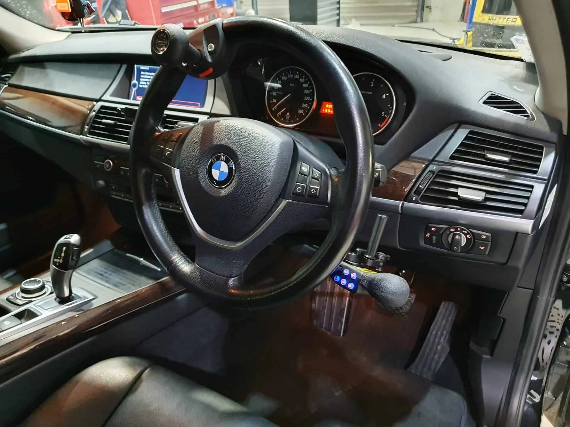 Manual Steering Aids