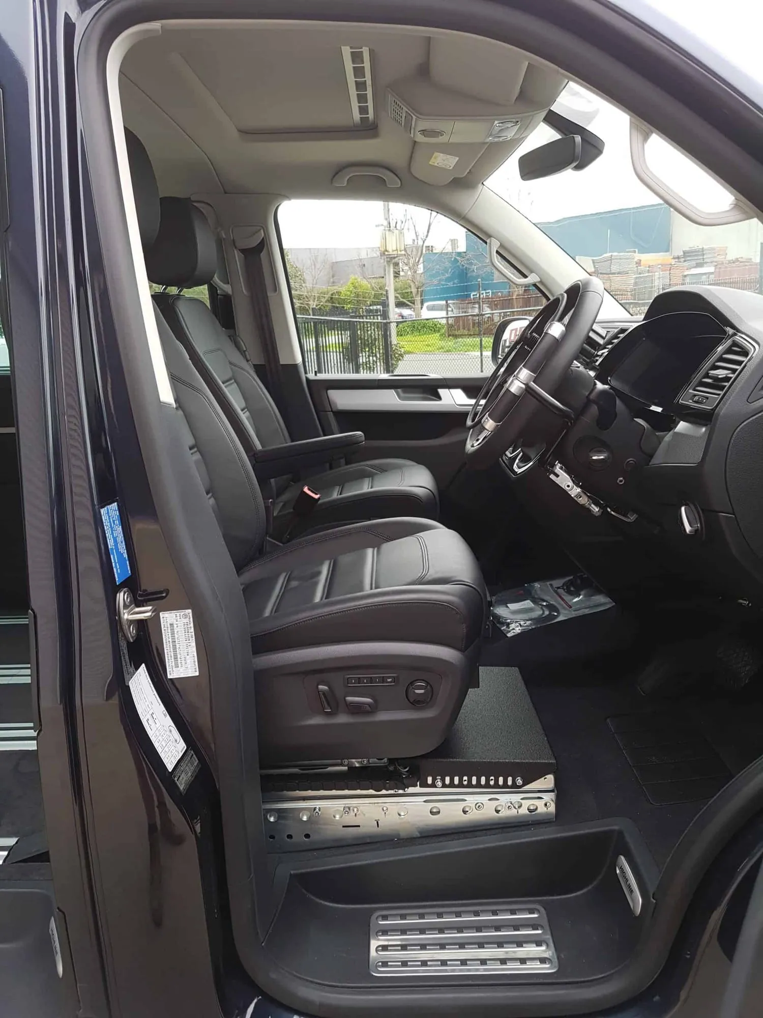 Paravan 6 
Way Seat Base