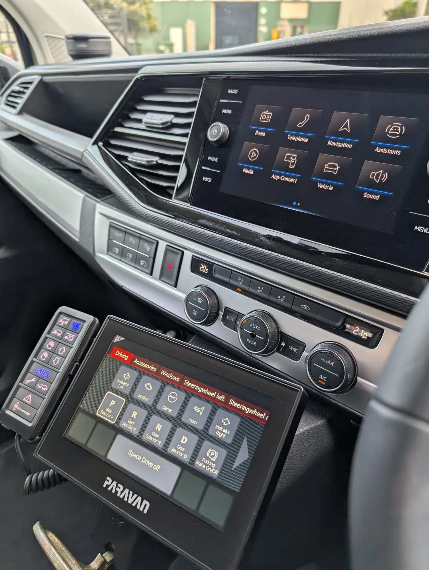 Paravan Spacedrive
2 Touch