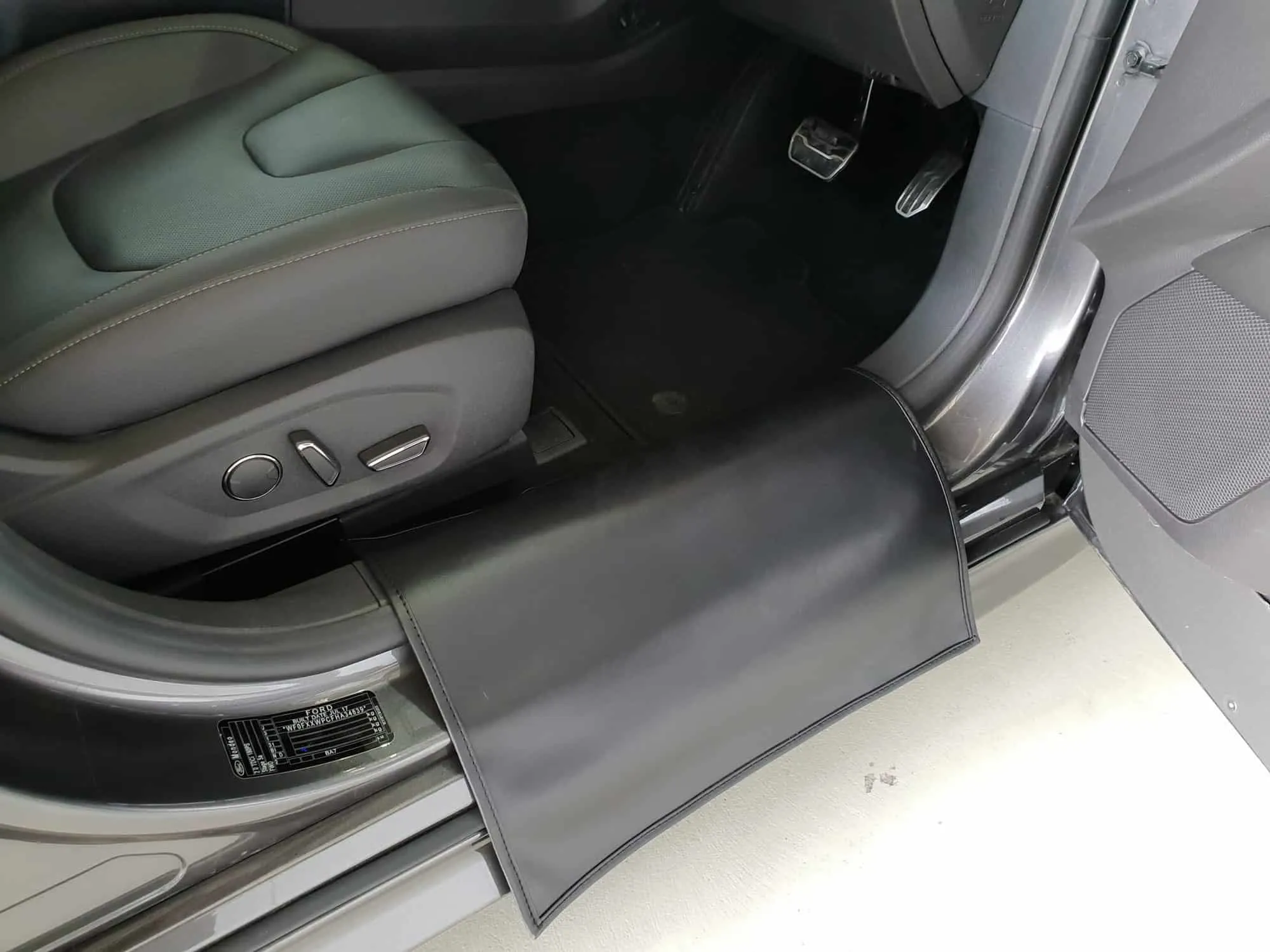 Sill, Console and Seat Protection